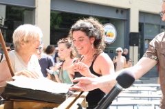 La Pianiste Rouge 009 * 6000 x 4000 * (5.97MB)